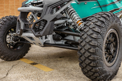 2023 Can-Am Maverick X3 Turbo RR, Kendra Hoop Short Course