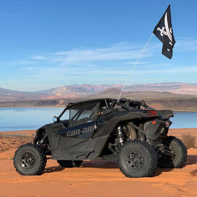 2018 Can-Am Maverick X3 X rs, Branden Steineckert of Rancid 2018 Can-Am Maverick X3 X rs, Branden Steineckert of Rancid