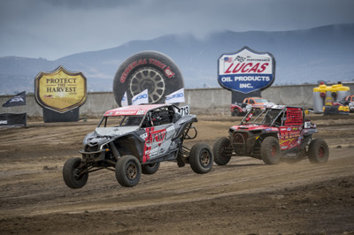 2017 Can-Am Maverick X3 X rs, Axis Metal Design / Eliott Watson
