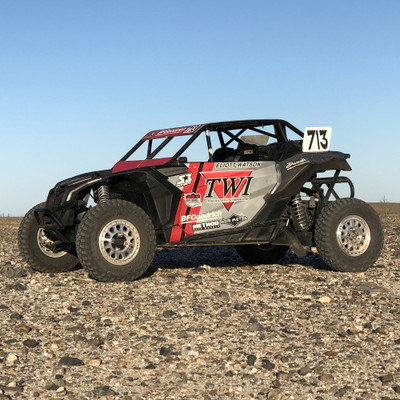 2017 Can-Am Maverick X3 X rs, Axis Metal Design / Eliott Watson