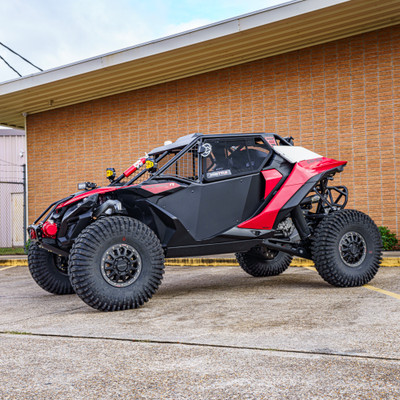 2014 Can-Am Maverick R, Black / Red / White 2014 Can-Am Maverick R, Black / Red / White