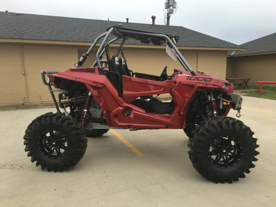 2016 Polaris RZR XP 1000, Red / Silver 2016 Polaris RZR XP 1000, Red / Silver
