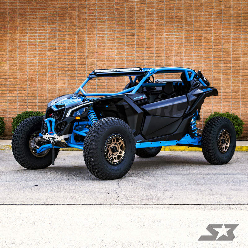 2018 Can-Am Maverick X3 X rc, Black / Octane Blue 2018 Can-Am Maverick X3 X rc, Black / Octane Blue