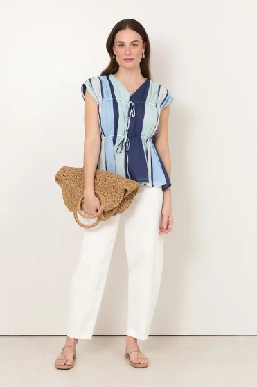 Amari Tie Front Top