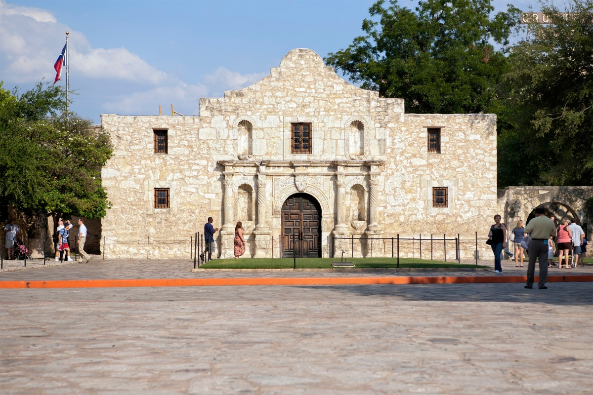Top 5 Things To Do in San Antonio During AAO