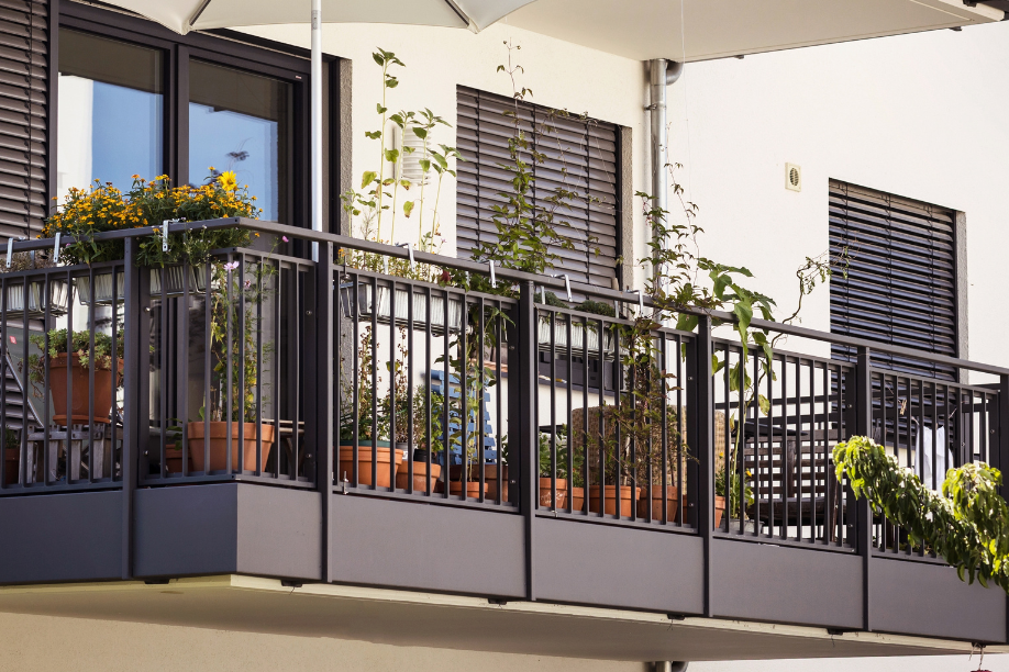 Key Factors in Railing Design: Safety, Functionality, and Aesthetics