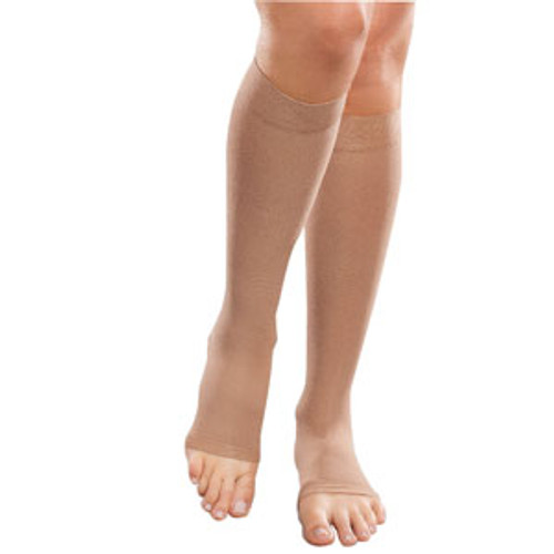BSN 115070 - Opaque Knee-High Moderate Compression Stockings, Medium Petite, 15-20 mmHg, Natural