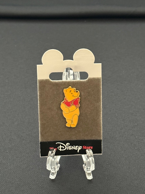 DS Vintage Pooh Pin