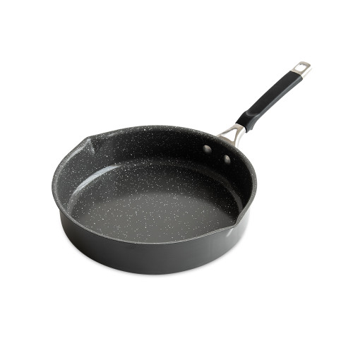 An image of the 10" ceramic coated skillet on a white background