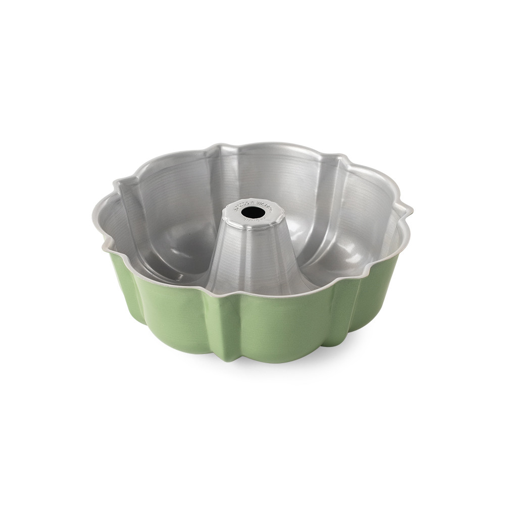 6 Cup Bundt Pan interior