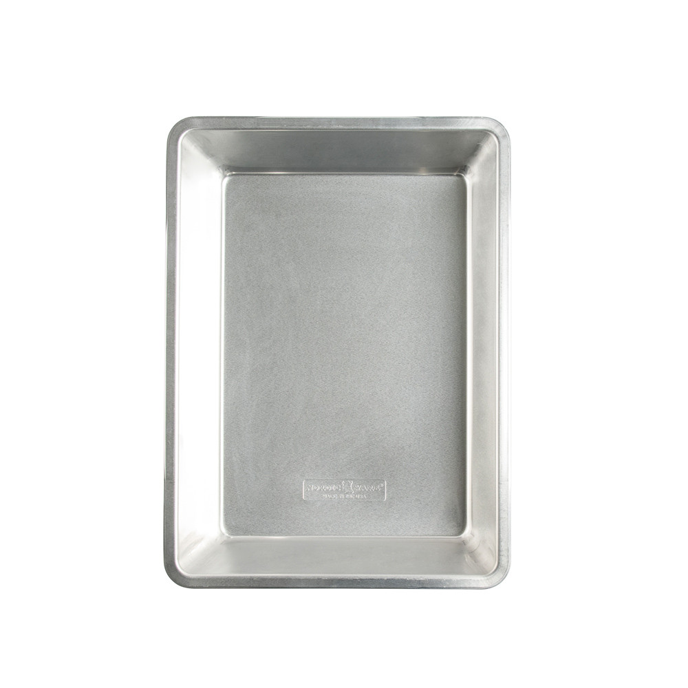 Nordic Ware Detroit Pizza Pan