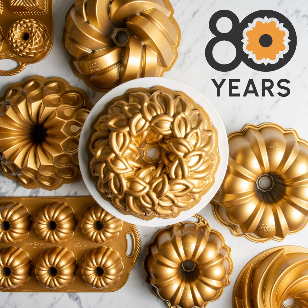Laurel Wreath Bundt® Pan - Nordic Ware