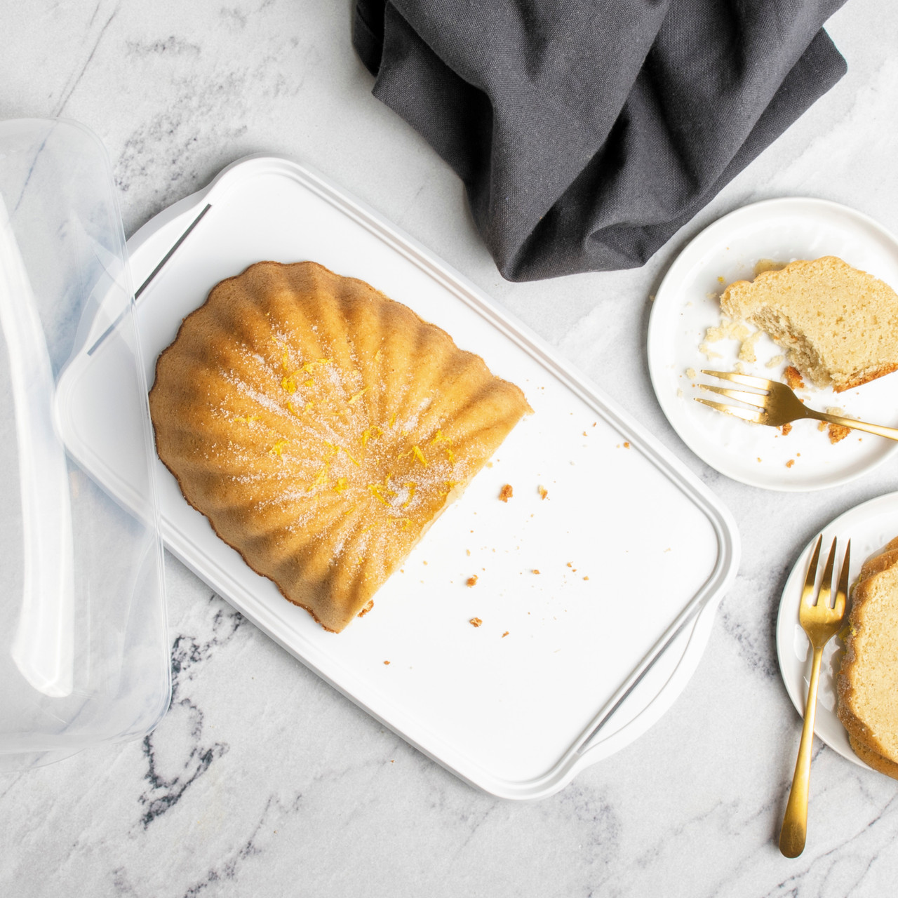Northern Lights™ Fluted Loaf Pan & Keeper - Nordic Ware