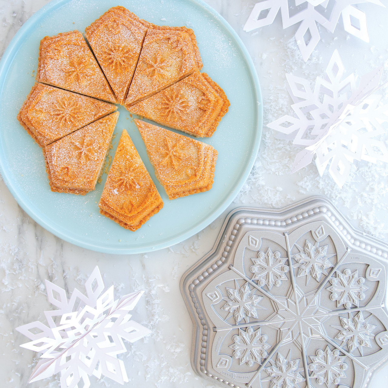 Sweet Snowflakes Shortbread Pan - Nordic Ware