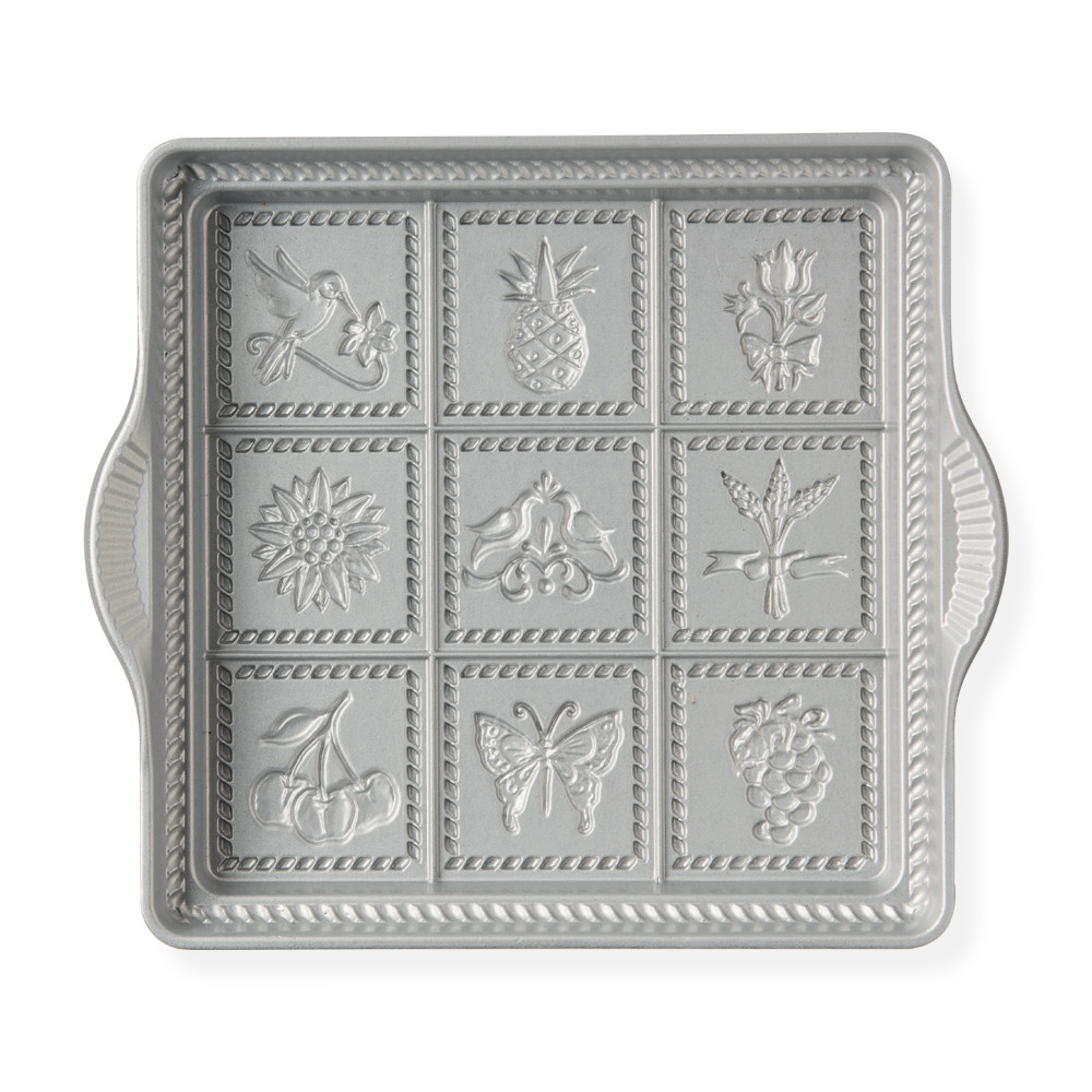 Nordic Ware English Shortbread Pan - Thumbnail 4