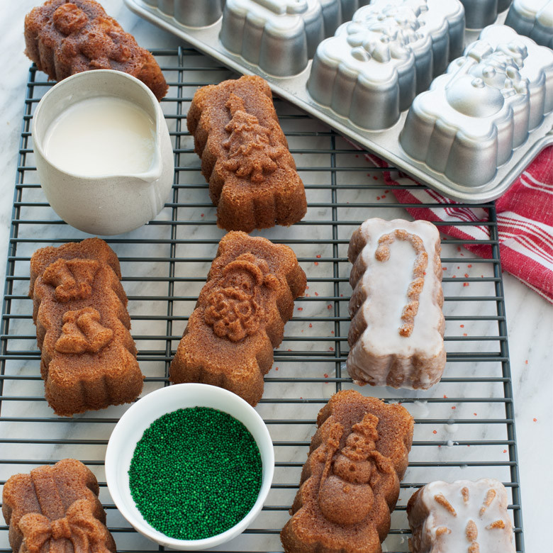 Holiday Mini Loaves Pan - Nordic Ware
