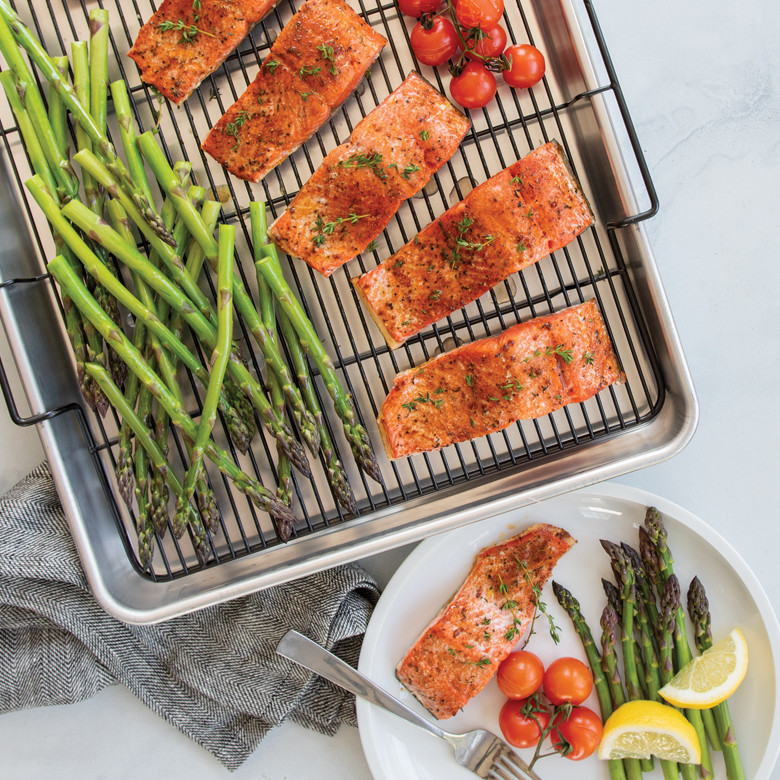 Nordic Ware Crisping Baking Tray - Thumbnail 2