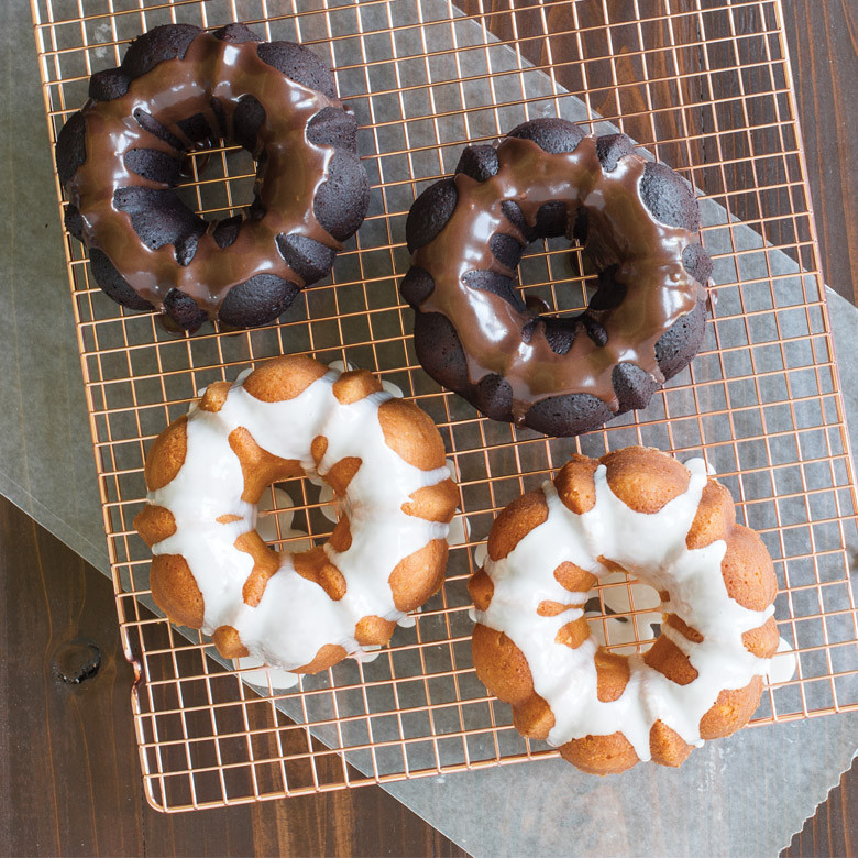 3 Cup Bundt® Pan | Cast Aluminum Bakeware | Nordic Ware