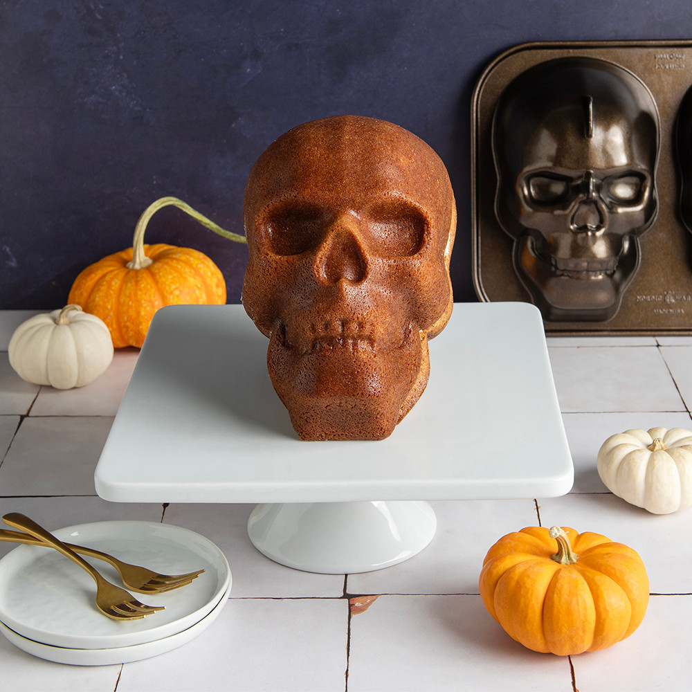 Haunted Skull Cake Pan | Halloween Baking Pans | 3D Cake Molds