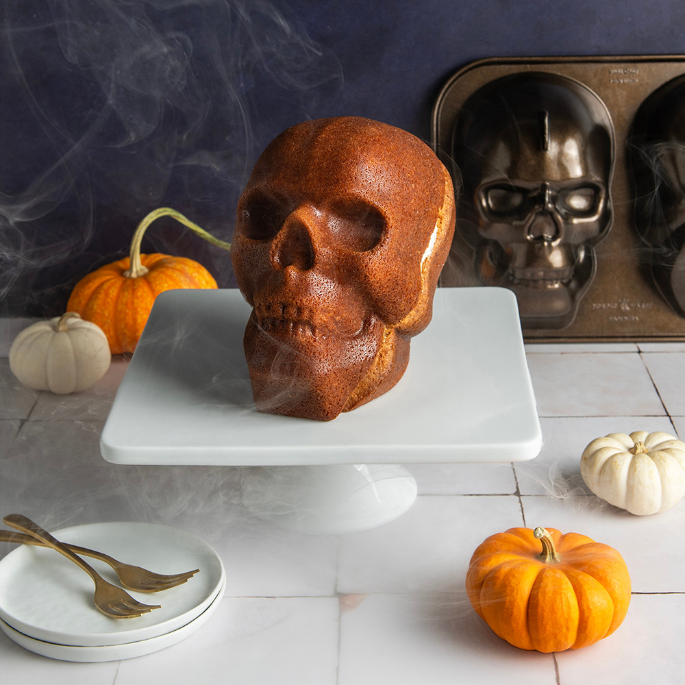 Haunted Skull Cake Pan | Halloween Baking Pans | 3D Cake Molds