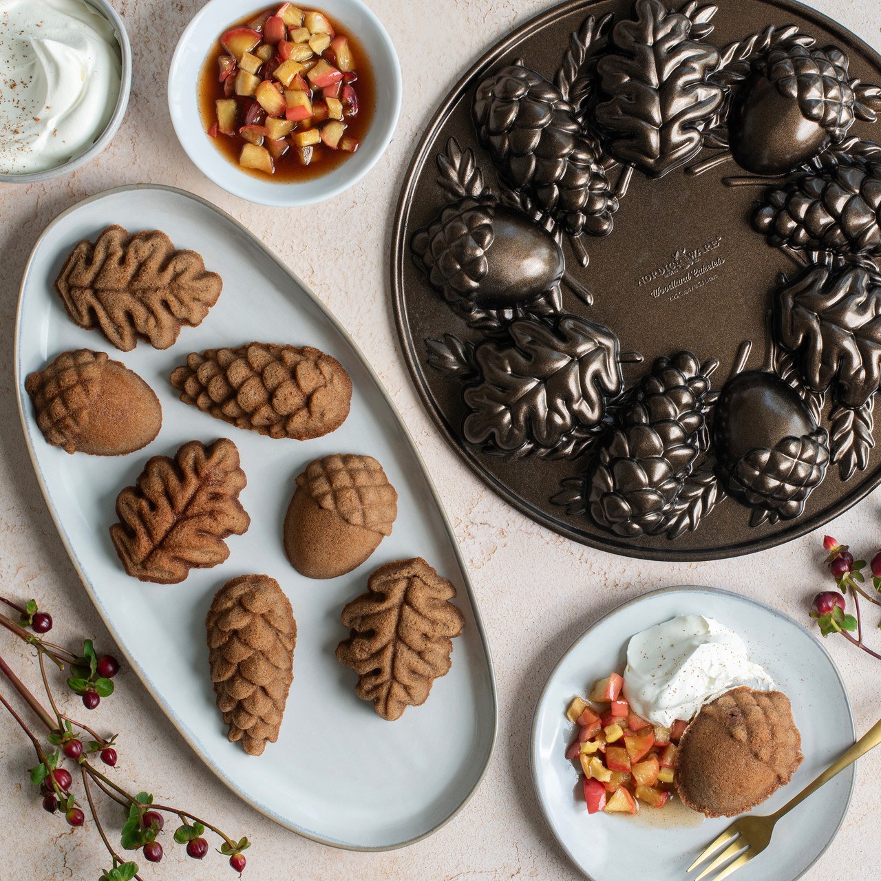 Woodland Cakelet Pan | Mini Cake Pans | Fall Bakeware | Nordic Ware