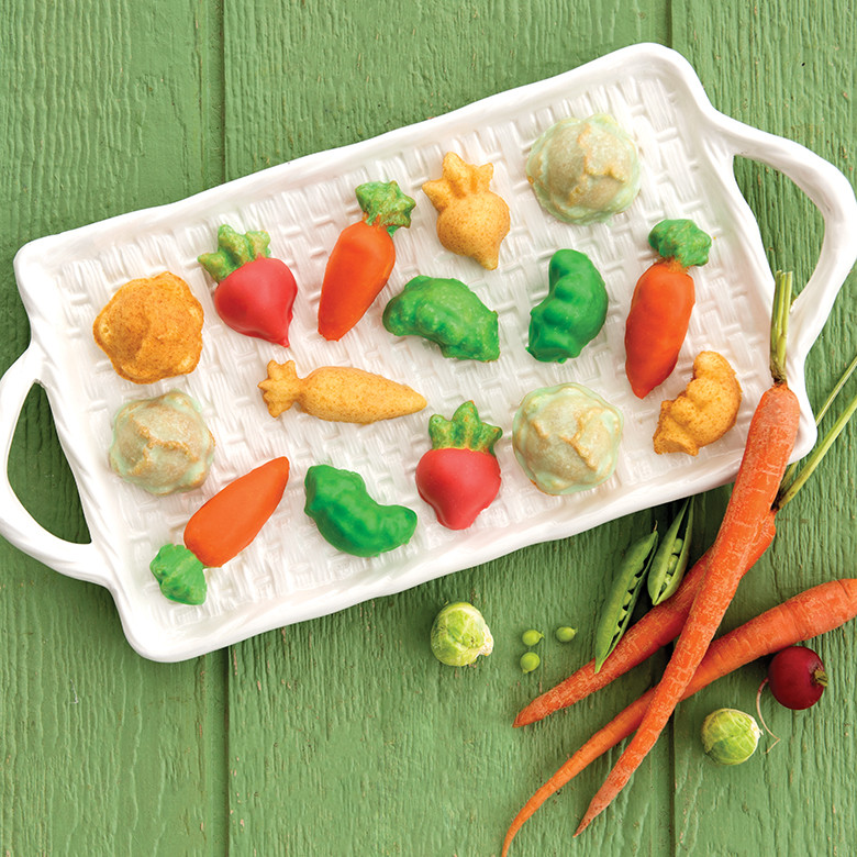 Garden Patch Veggie Cakelet Pan | Cast Aluminum Bakeware | Nordic Ware
