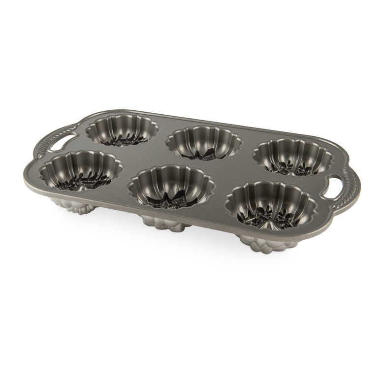 Nordic Ware Wreathlettes baking pan with 6 wreath-shaped cavities, aluminum with silver nonstick interior