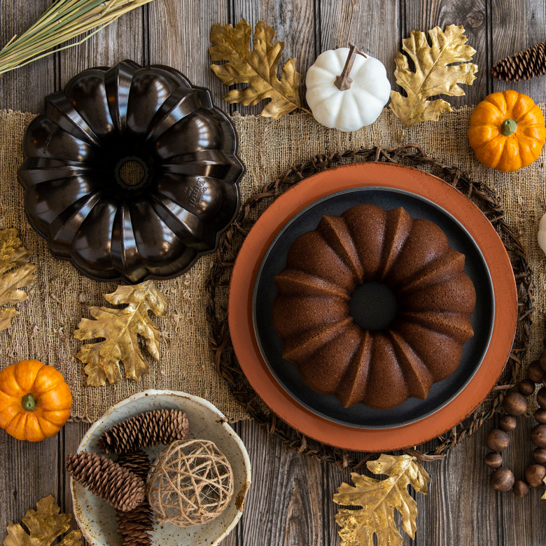 Bronze Cast Bundt® Pan | Cast Aluminum Bakeware | Nordic Ware