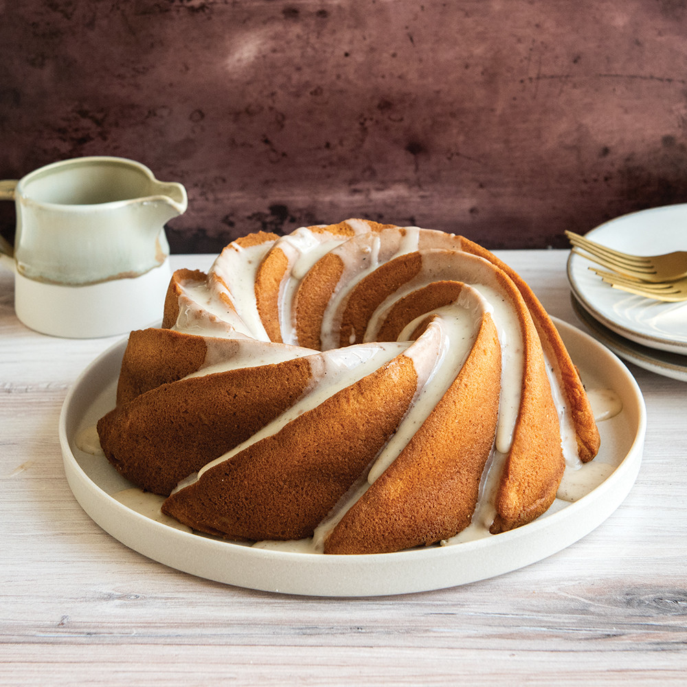 Heritage Bundt® Pan | Cast Aluminum Bakeware | Nordic Ware