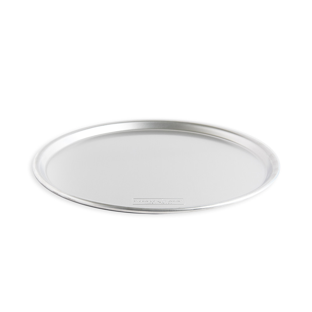 nordic ware aluminum 14 inch traditional pizza pan