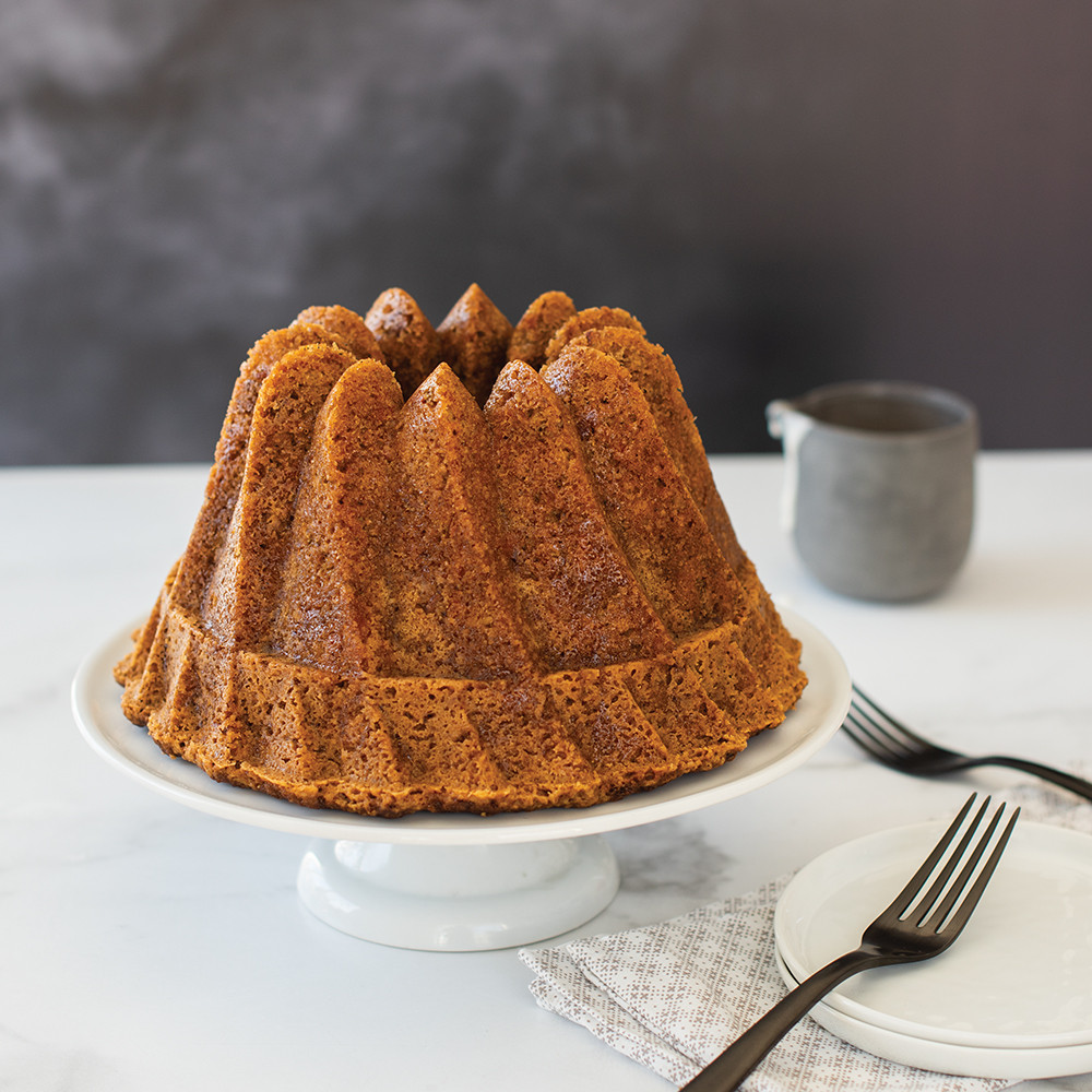 Nordic Ware Pro Form Bundt Pan - Thumbnail 2