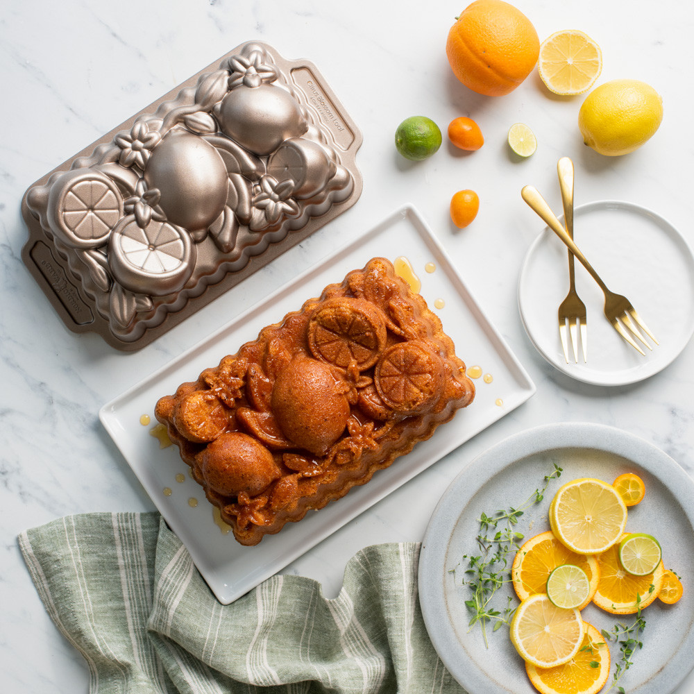 ノルディックウェア　シトラス　ブロッサム　ローフ　パン Citrus Blossom Loaf Pan | Cast Aluminum Bakeware | Nordic Ware