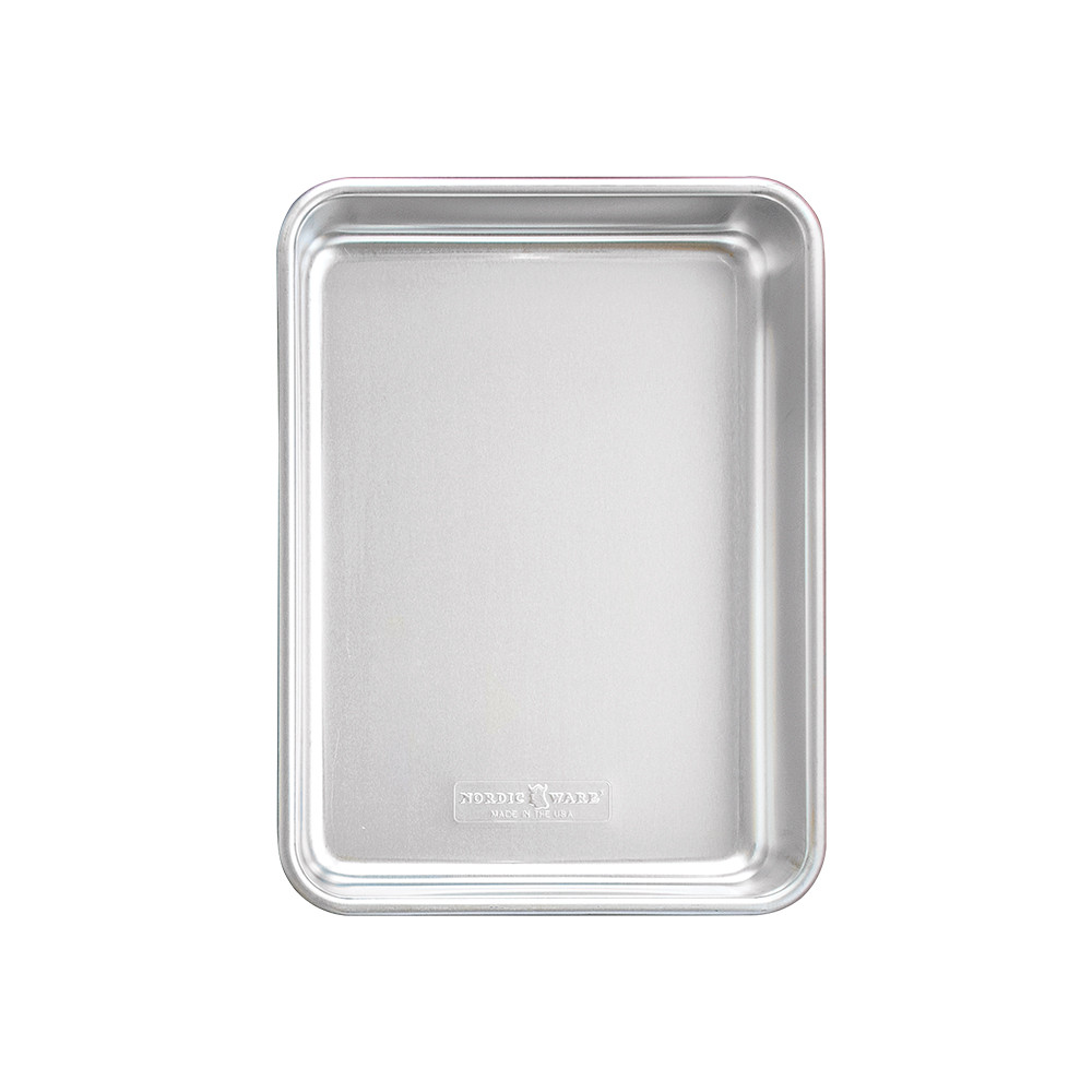 Nordic Ware Naturals aluminum 9x13 rectangular cake pan, natural silver finish with reinforced rim