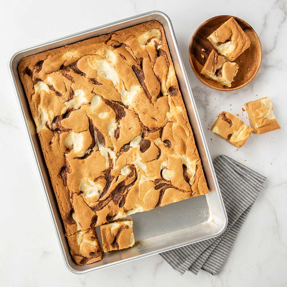Naturals® High Sided Sheetcake Pan | Aluminum Cake Pan | Nordic Ware