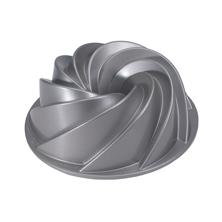 Silver Heritage Bundt® Pan | Cast Aluminum Bakeware | Nordic Ware