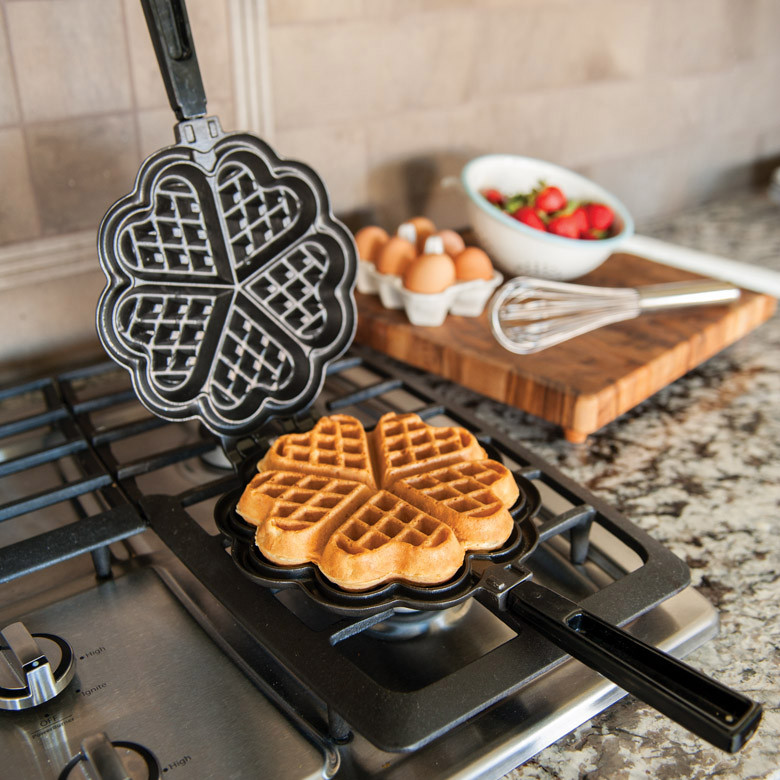 Sweetheart Waffler | Breakfast Pan | Nordic Ware