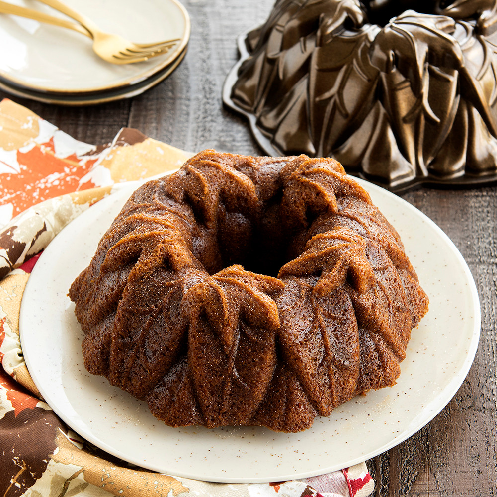 Harvest Leaves Bundt® Pan | Autumn Cake Pan | Fall Bakeware