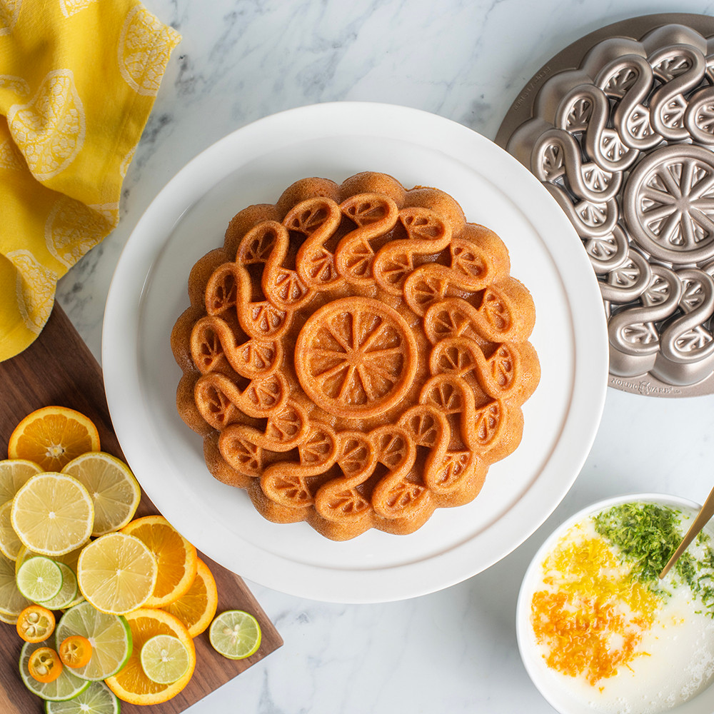 リース　#480  Nordic style Citrus Twist Cake Pan | Cast Aluminum Bakeware | Nordic Ware