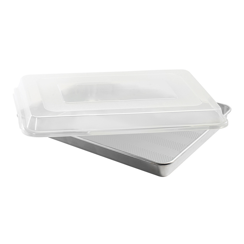 Nordic Ware Prism aluminum big batch pan with fitted lid, rectangular shape, natural silver finish