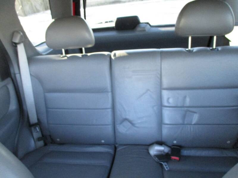 F64 2001-2004 Ford Escape XLT Rear 60/40 Split Seat