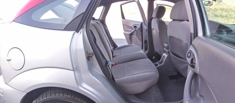 F187 1999-2004 Ford Focus 4 Door Sedan Rear 60/40 Split Seat