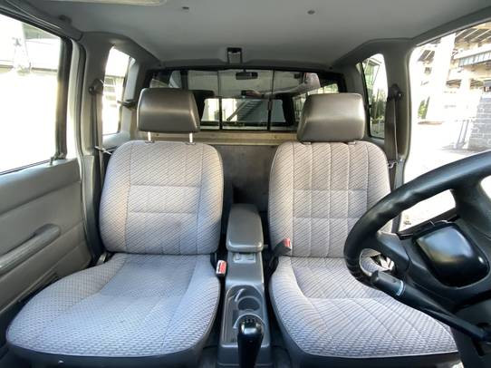 N390 1993-1996 Nissan Pickup Reg Cab Seat Covers For Front Buckets