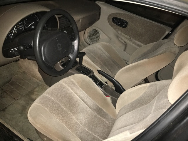S3104 1989-1996 Saturn SL2 Sedan Front Seat Set. Front Sport Buckets