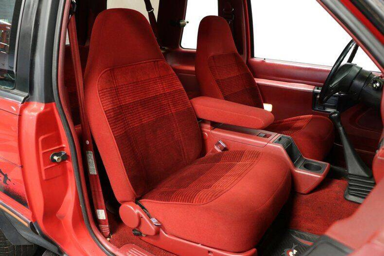 F161 1991-1994 Ford Ranger and Explorer Front High Back Bucket Seats