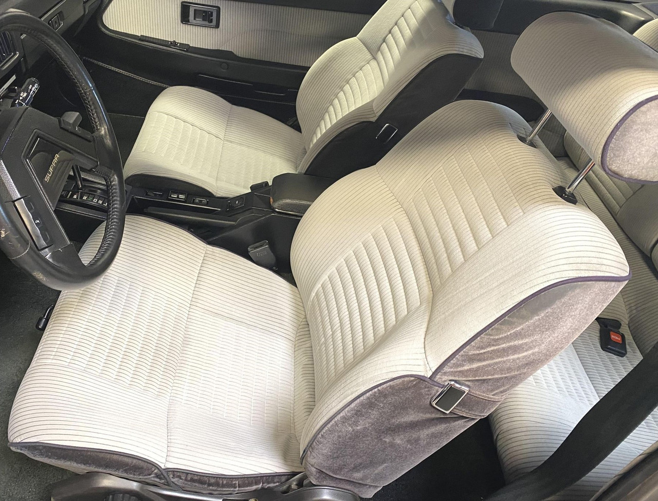 T746 1982-1986 Toyota Supra Seat Covers For Flat Buckets With