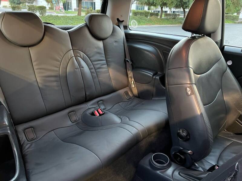 M102 2002-2006 BMW Mini Cooper Rear Solid Bottom Split Back With