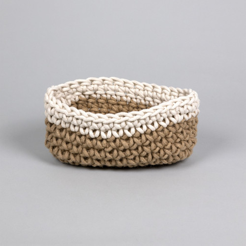 White And Beige Crochet Planter (396551)