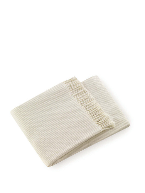 Soft Creamy White Links Pattern Throw Blanket (475694)