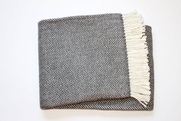 Dark Grey And White Dreamy Soft Herringbone Throw Blanket (474023)