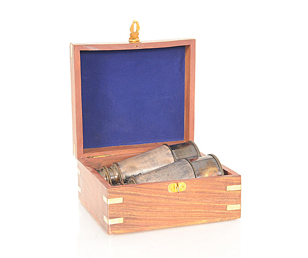 5" X 5.25" X 2.25" Binocular W Leather Overlay In Wood Box (364324)